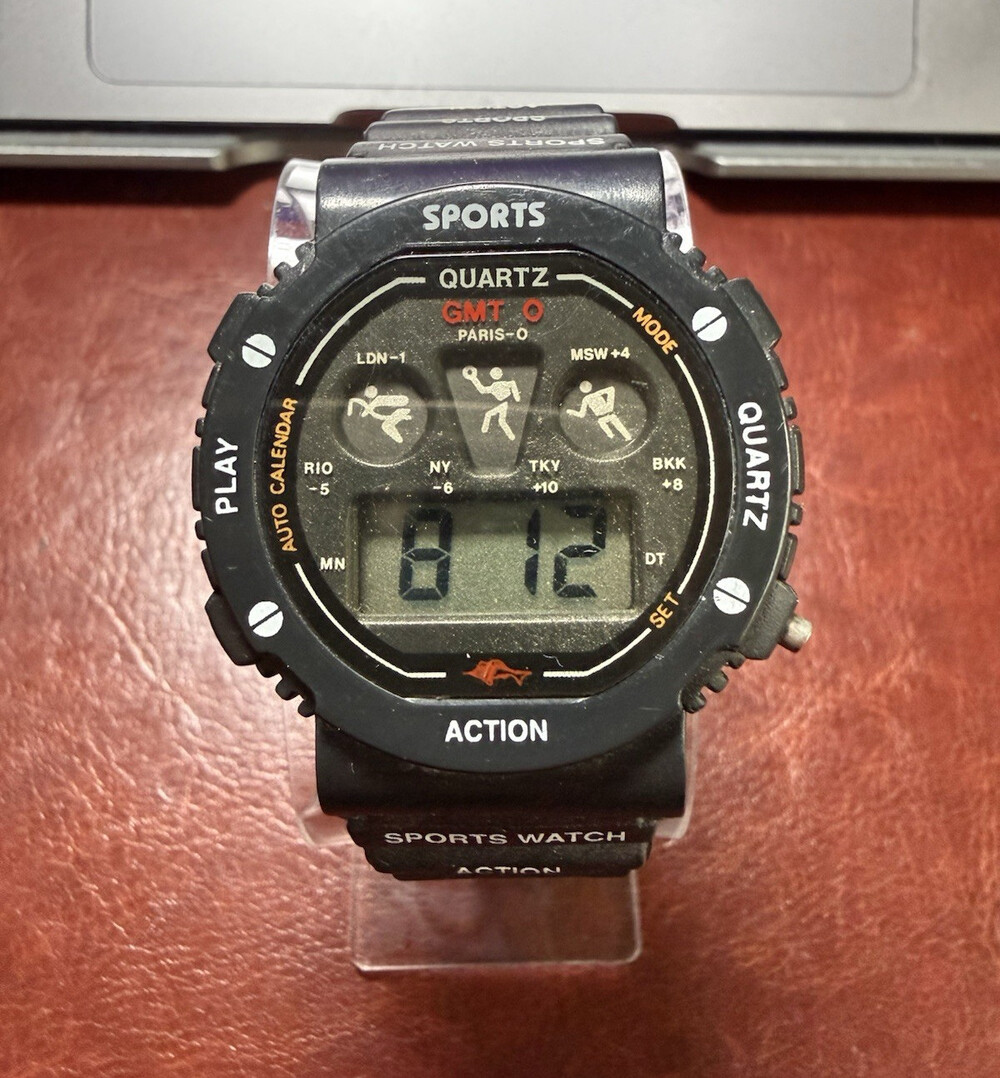 Vintage Digital Sports Watch GMT Running Black Rubber Strap Broken Button